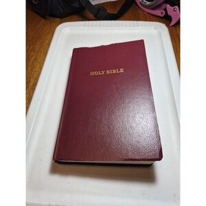 The Holy Bible Red Letter Edition  King James Version Burgundy cover
